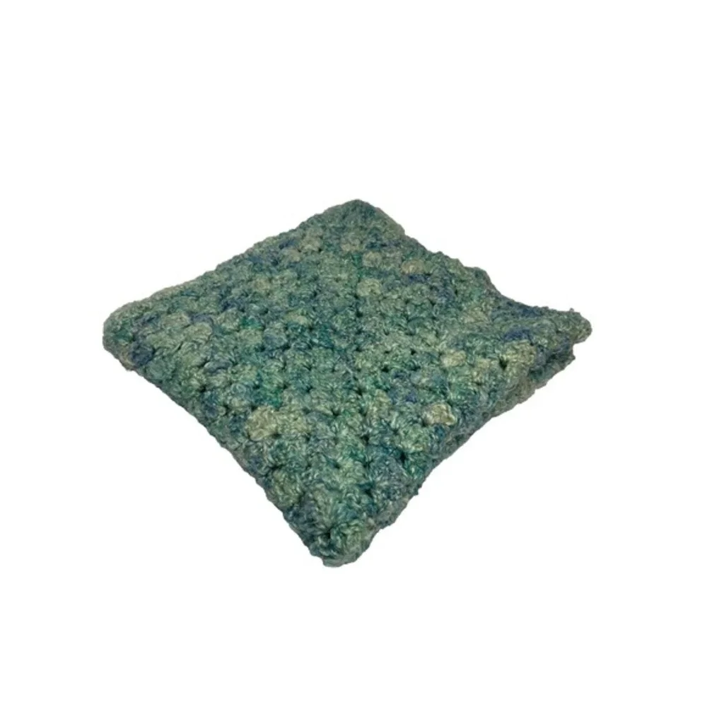 NEW hand crocheted‎ baby blanket approximately 27X27 inches newborns 0-3 M 0-6 M